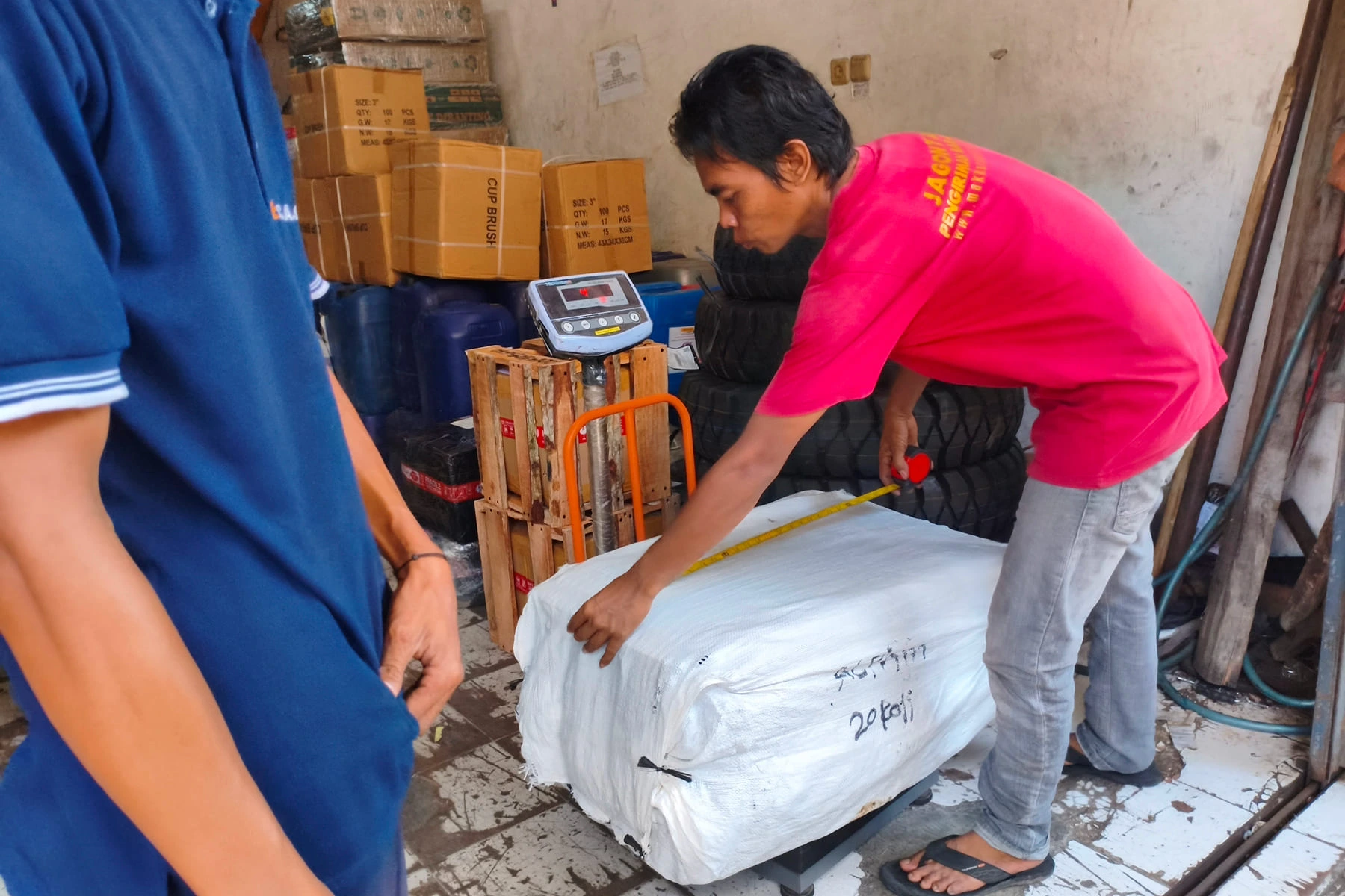 ongkir Surabaya Palopo per kg terbaru dan estimasi waktu kirim