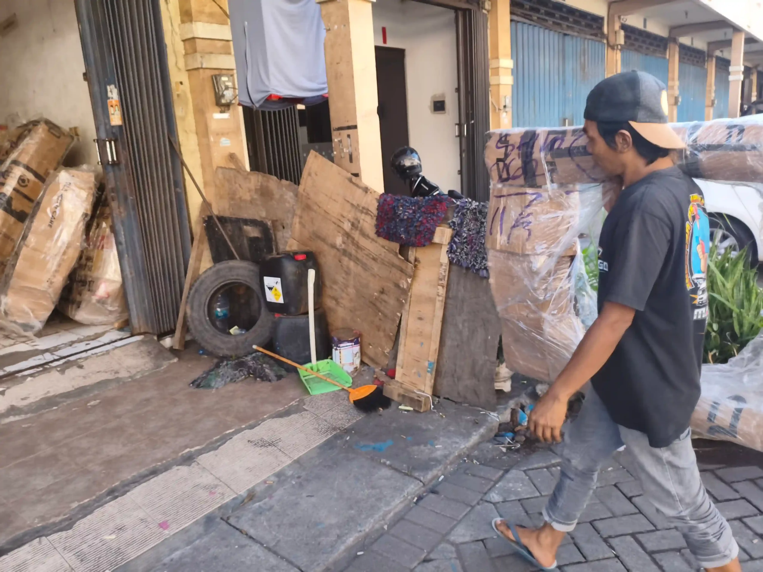 Solusi Pengiriman Tujuan Gorontalo melalui jalur transportasi laut