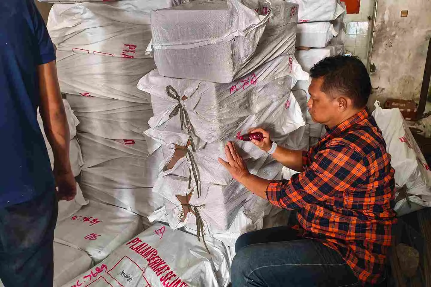 Layanan Asuransi Barang ke Palopo Terbaru & Aman Di 2026 9 asuransi barang cargo palopo
