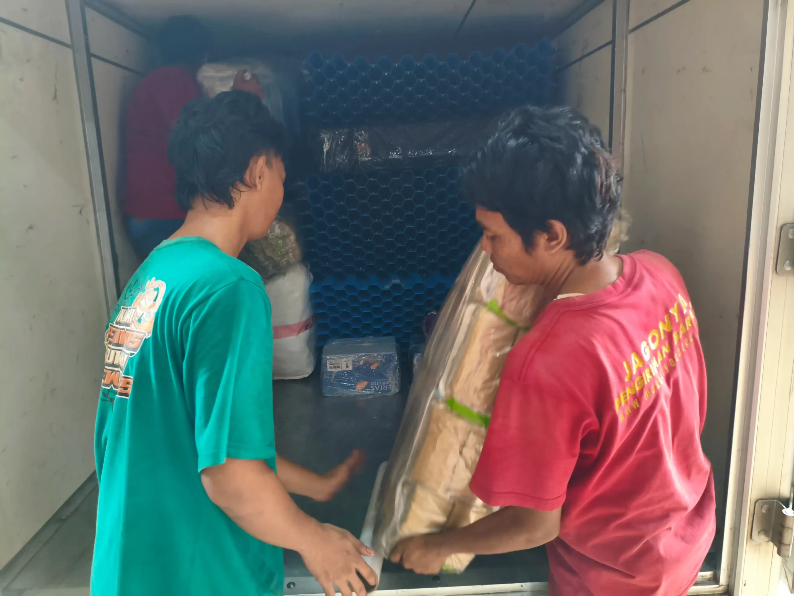 Biaya Kirim Alat Berat ke Palopo Terbaru dan Cara Menghitung Ongkir 9 biaya kirim alat berat ke Palopo