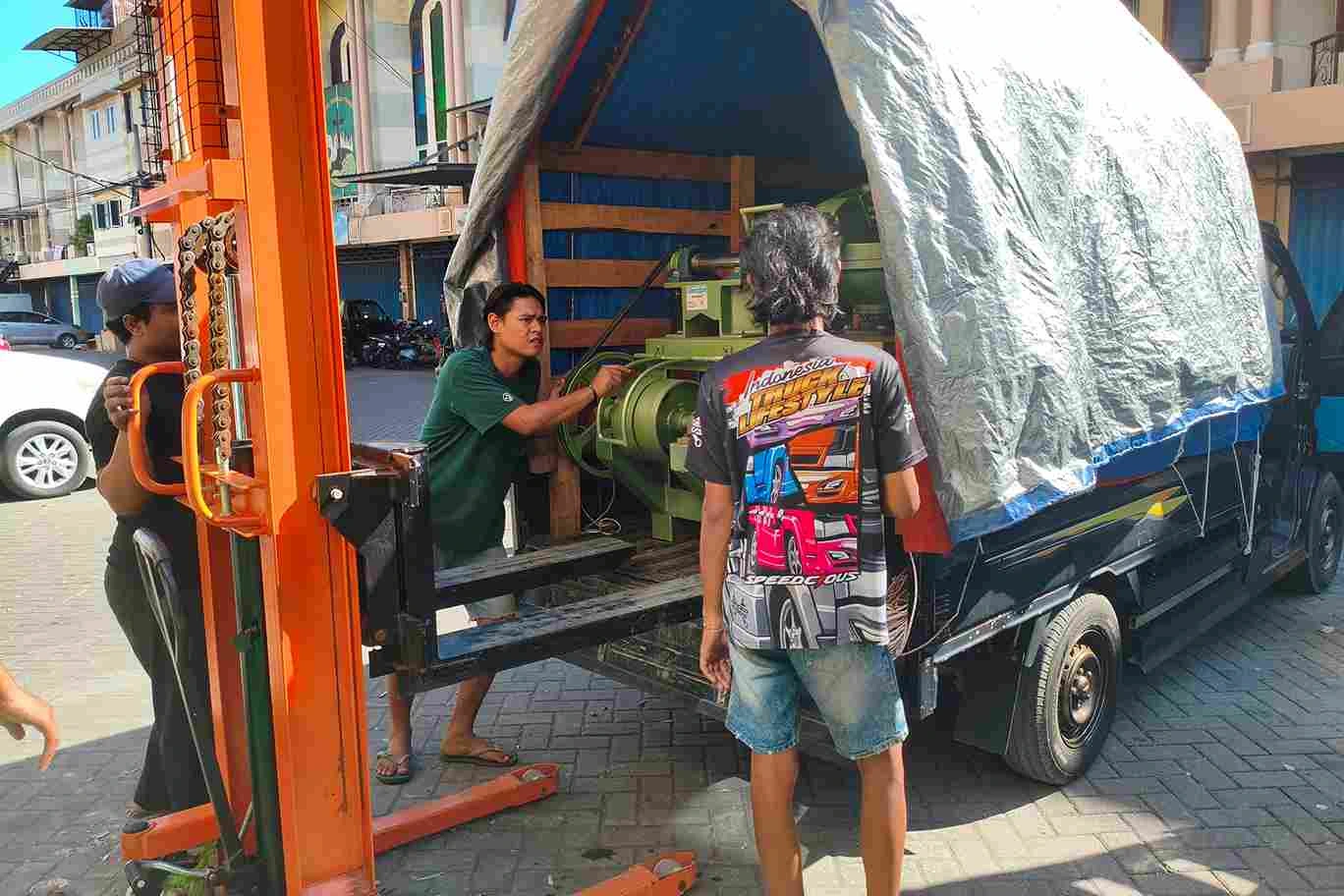 Booking Ekspedisi ke Palopo untuk pengiriman barang