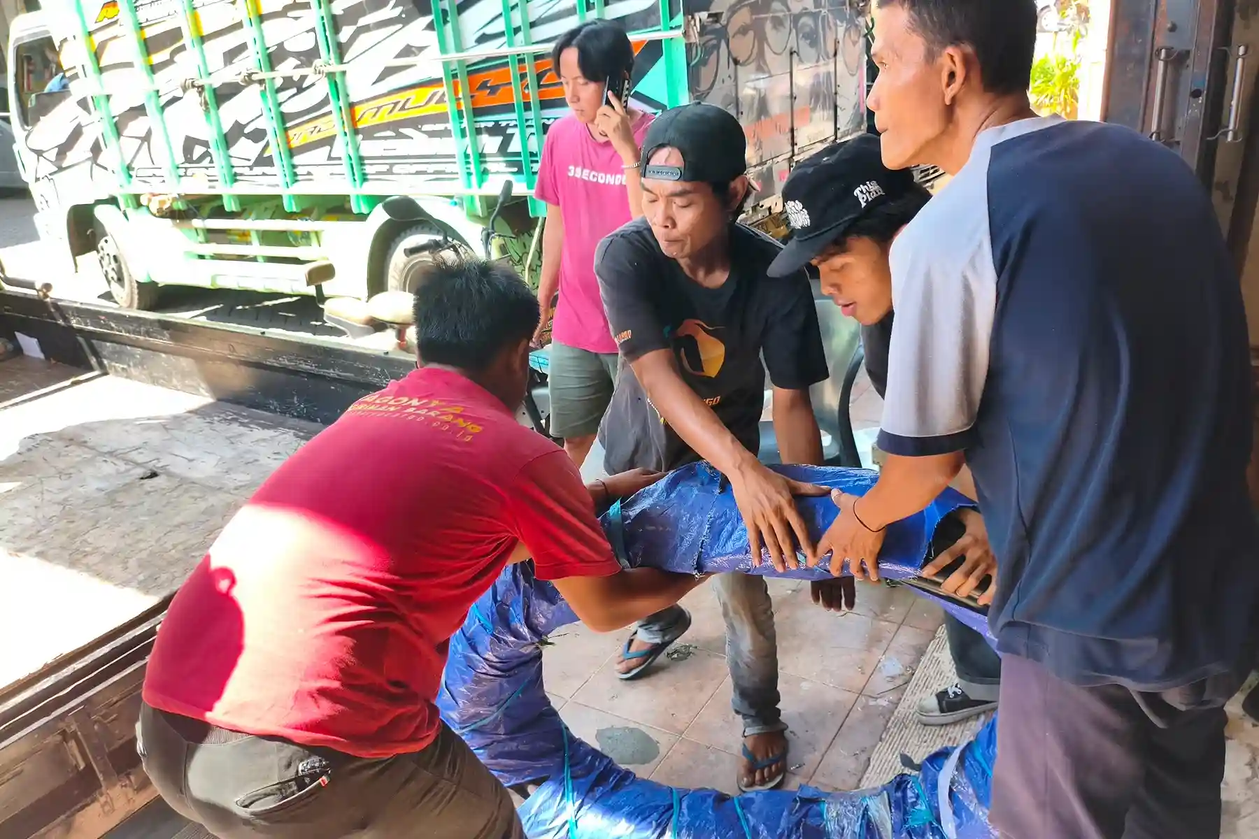 pengiriman barang ke Gorontalo untuk kebutuhan distributor
