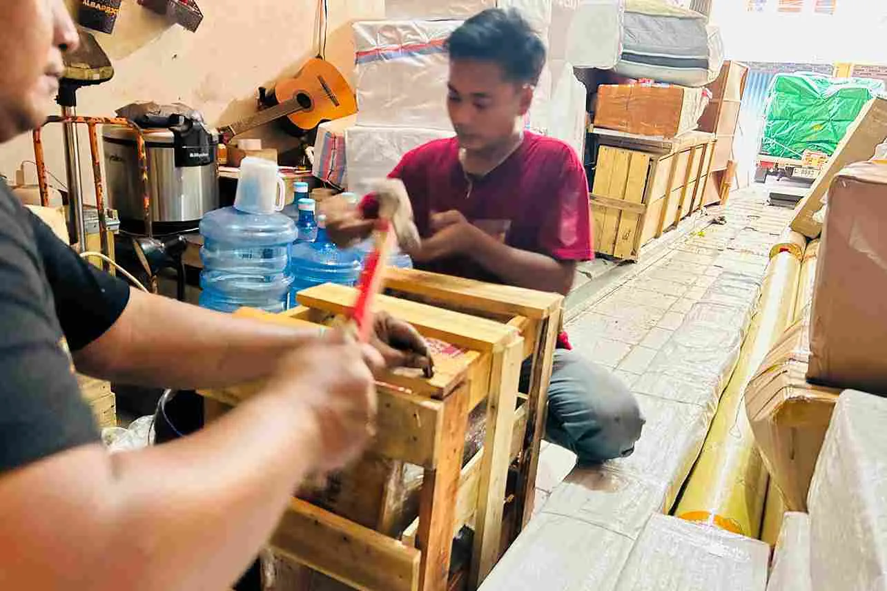 cargo furniture ke gorontalo