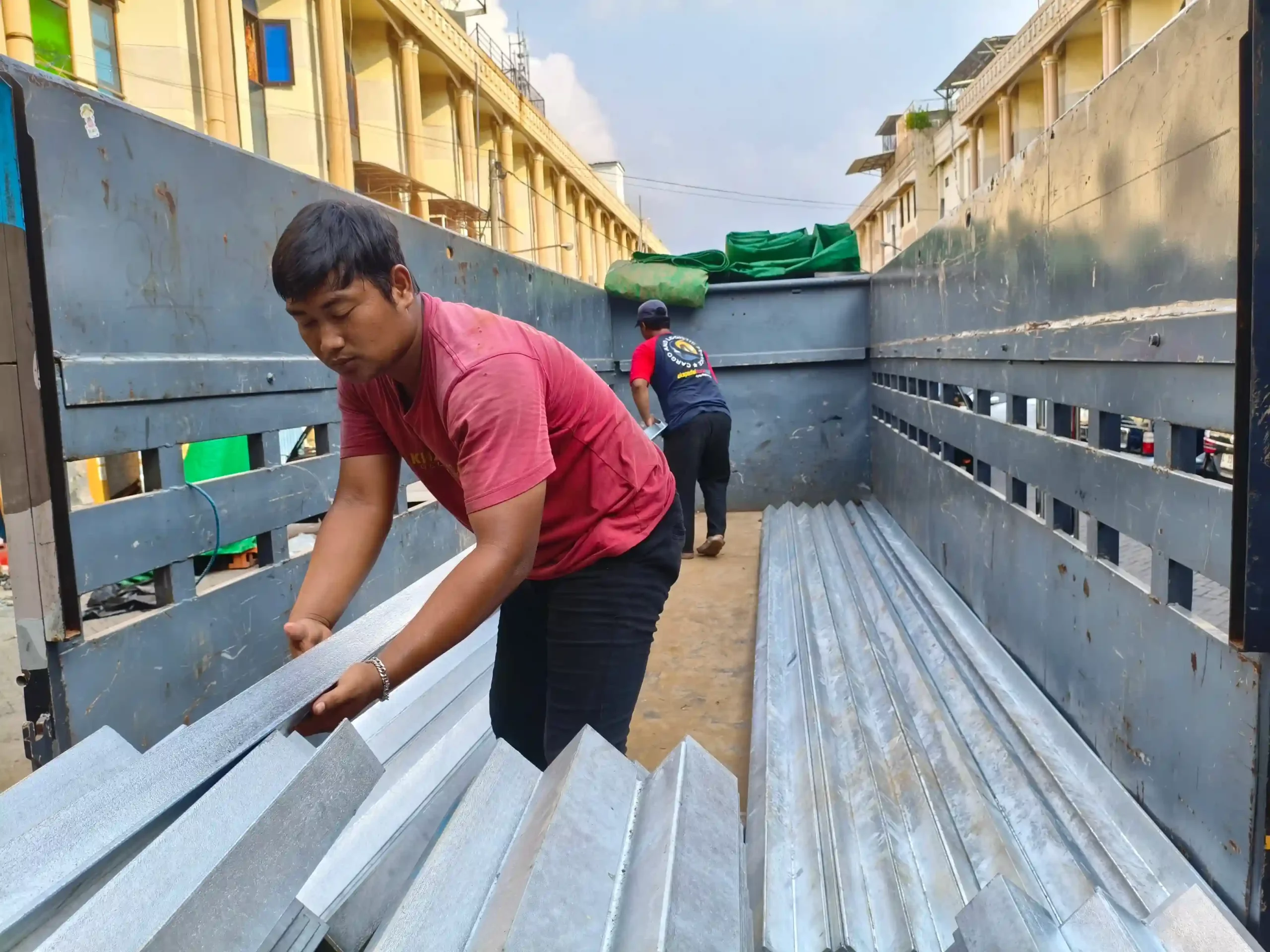 Cargo Grosir Gorontalo Murah untuk Pengiriman Partai Besar UMKM 9 Cargo Grosir Gorontalo untuk pengiriman barang skala besar dan ekspedisi murah bagi UMKM serta bisnis antar pulau di Indonesia