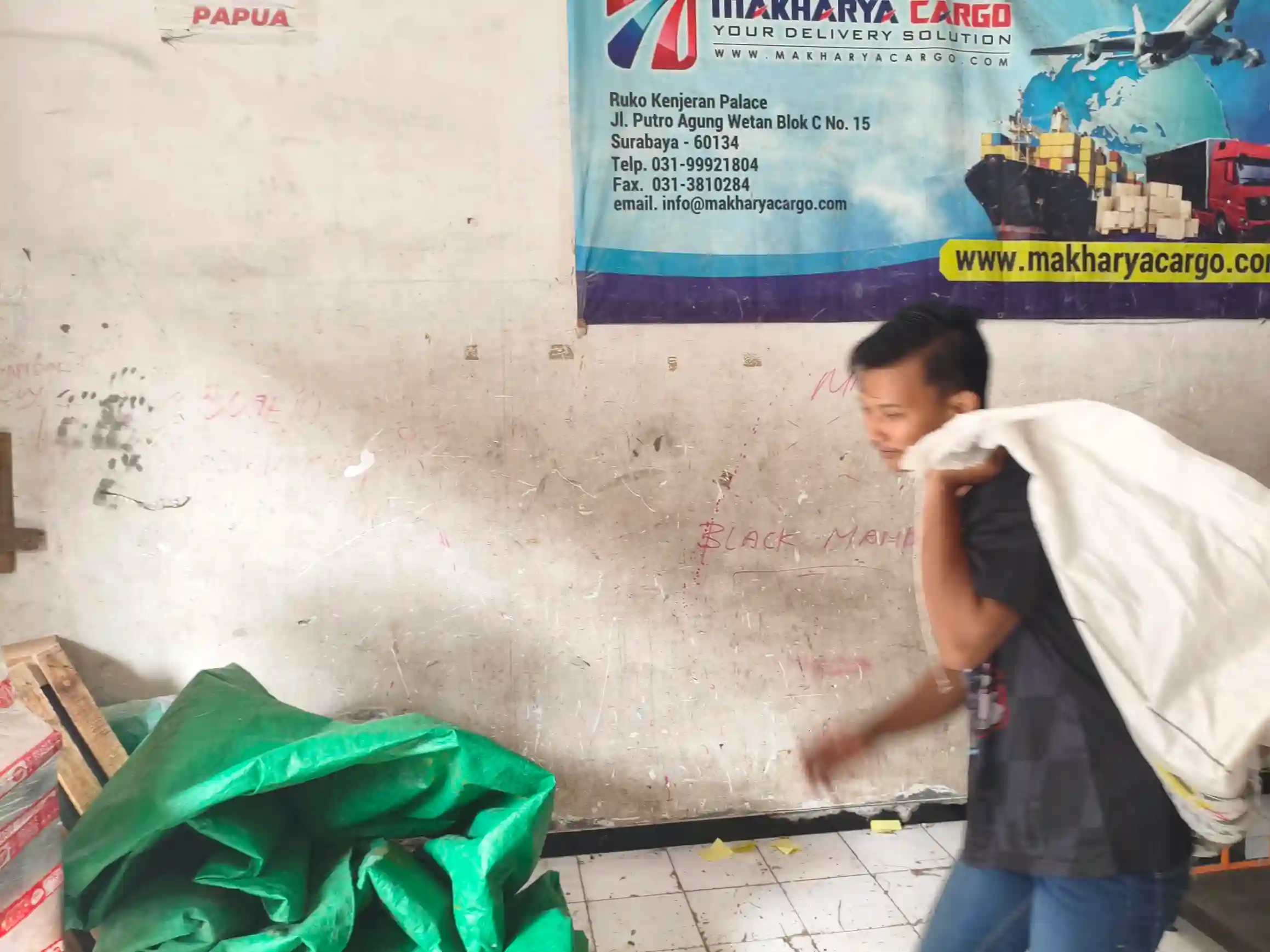 Cargo Industri Gorontalo murah untuk pengiriman mesin industri dan barang proyek via laut dengan layanan aman dan cepat.
