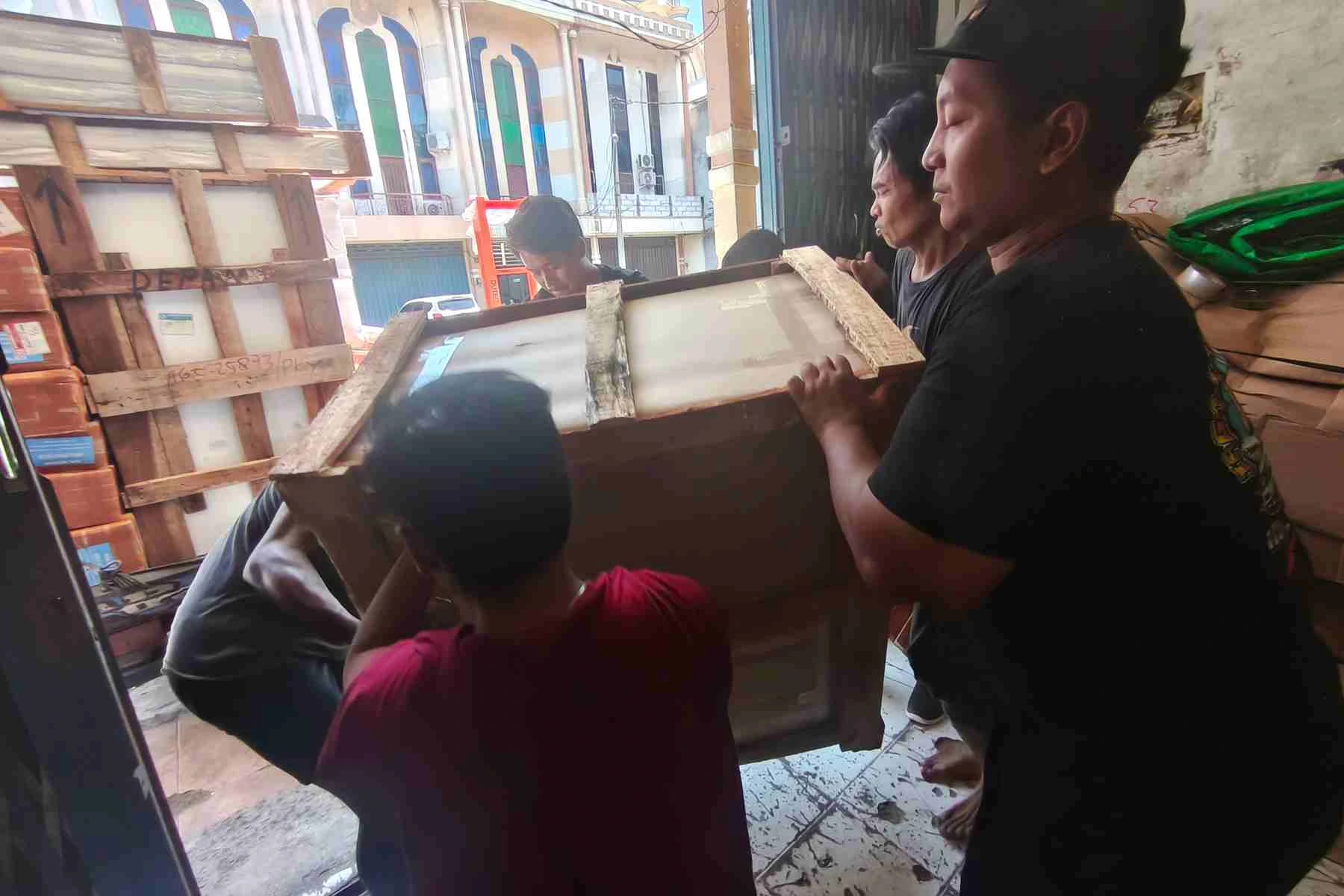 Pengertian Cargo Laut ke Palopo dan Cara Pengirimannya Aman 2026 9 packing barang sebelum pengiriman laut