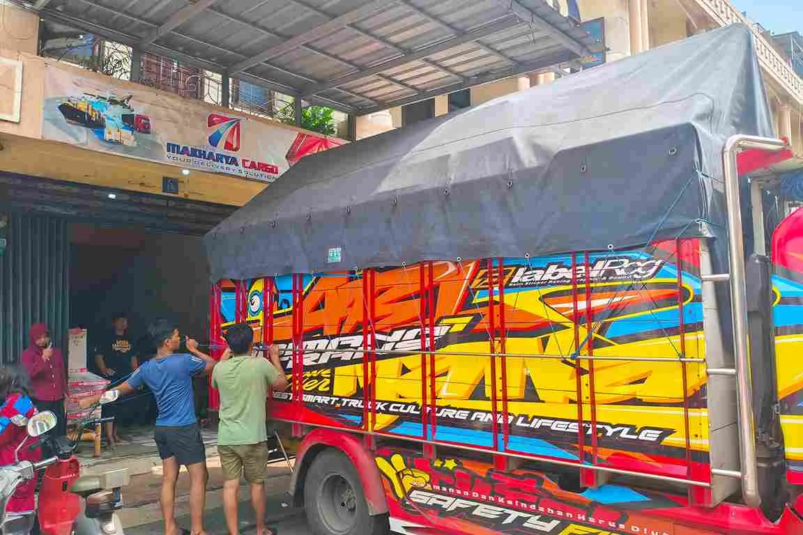 cargo murah surabaya palopo