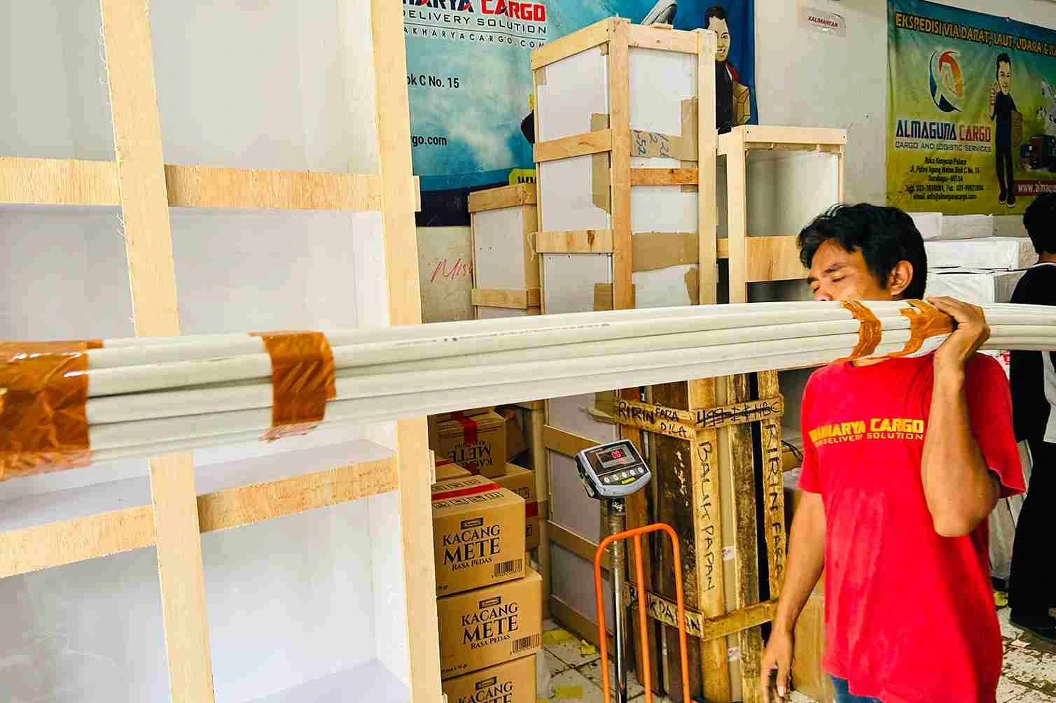 cargo Surabaya Palopo untuk distribusi barang aman