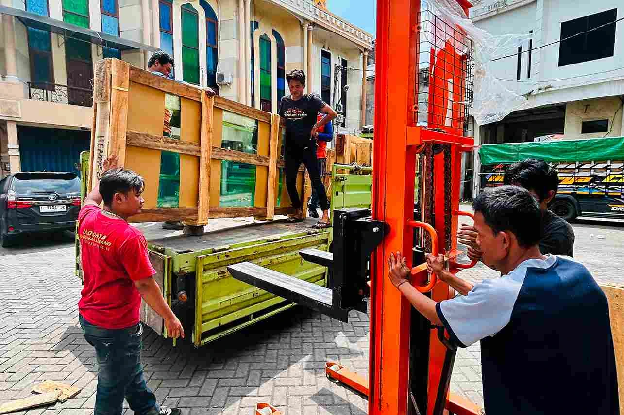 layanan jasa door to door ke Palopo