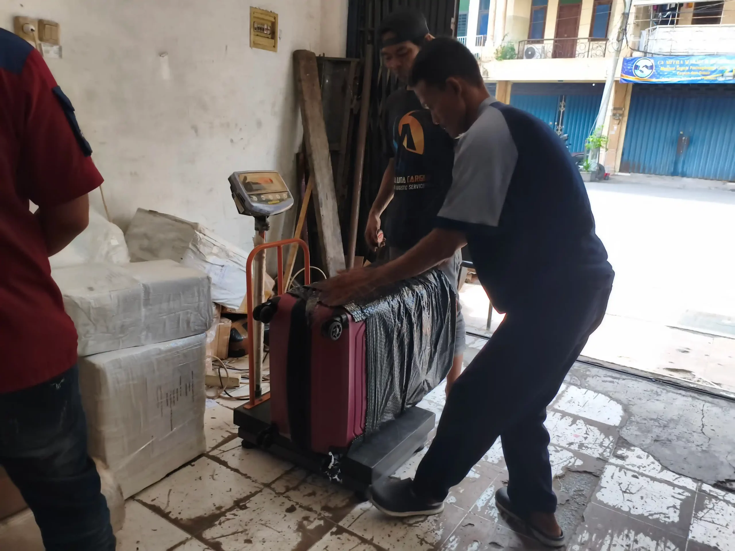 Sistem Pengiriman Kapal ke Palopo