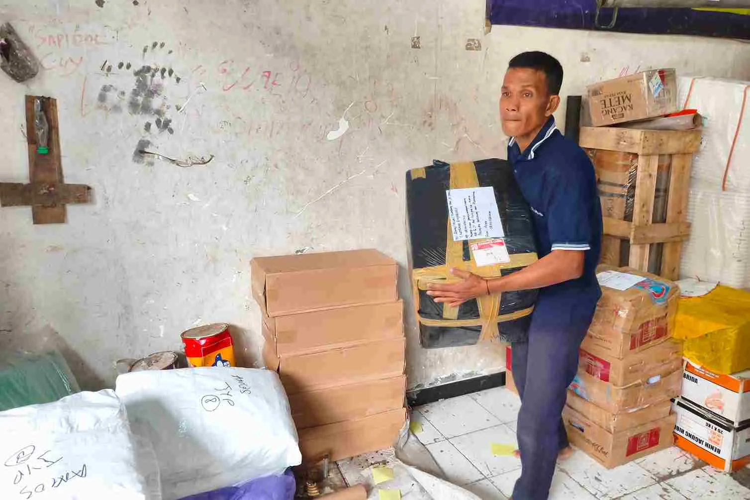 ekspedisi surabaya sigi murah untuk pengiriman barang besar dan hemat biaya