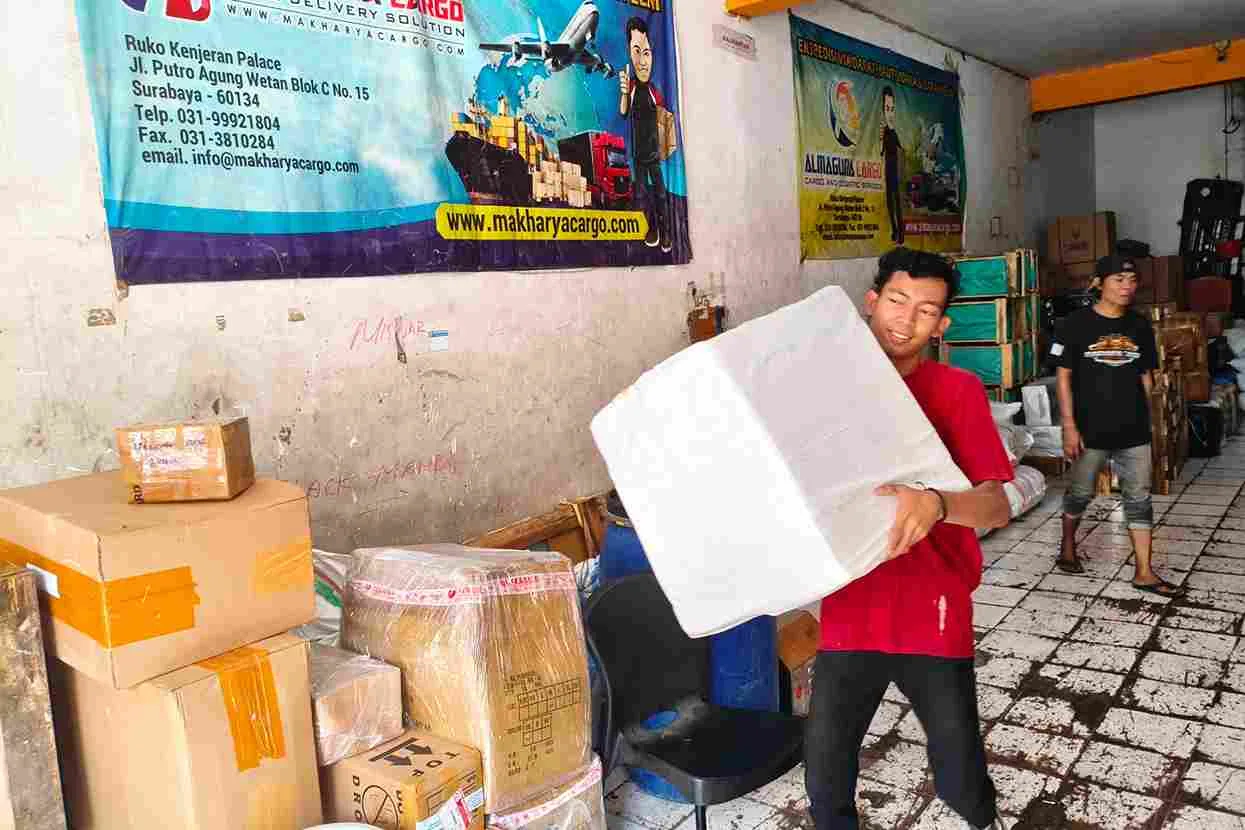 Ongkir Barang Dagangan Gorontalo Murah untuk UMKM Di 2026 8 pengiriman barang dagangan Gorontalo hemat