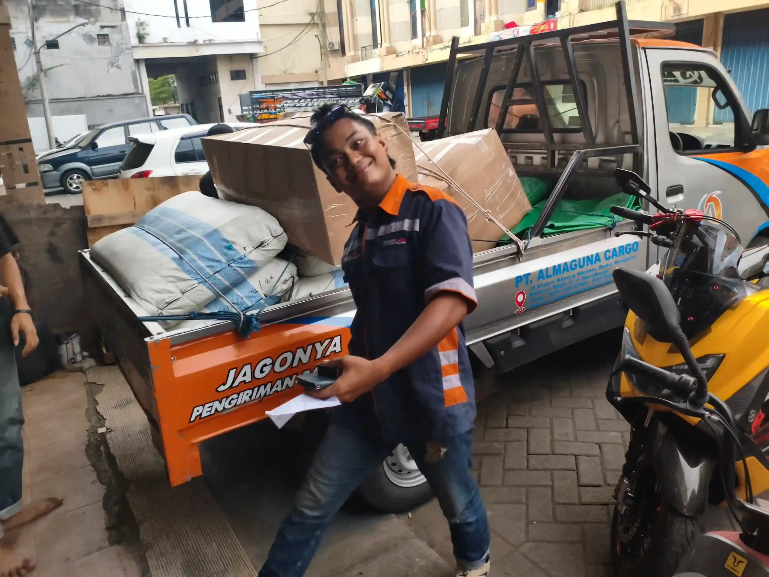 Jasa Kirim Cepat Gorontalo dengan Layanan Ekspedisi Aman dan Terpercaya 9 Jasa kirim cepat Gorontalo dengan layanan ekspedisi door to door aman dan terpercaya untuk pengiriman barang antar pulau