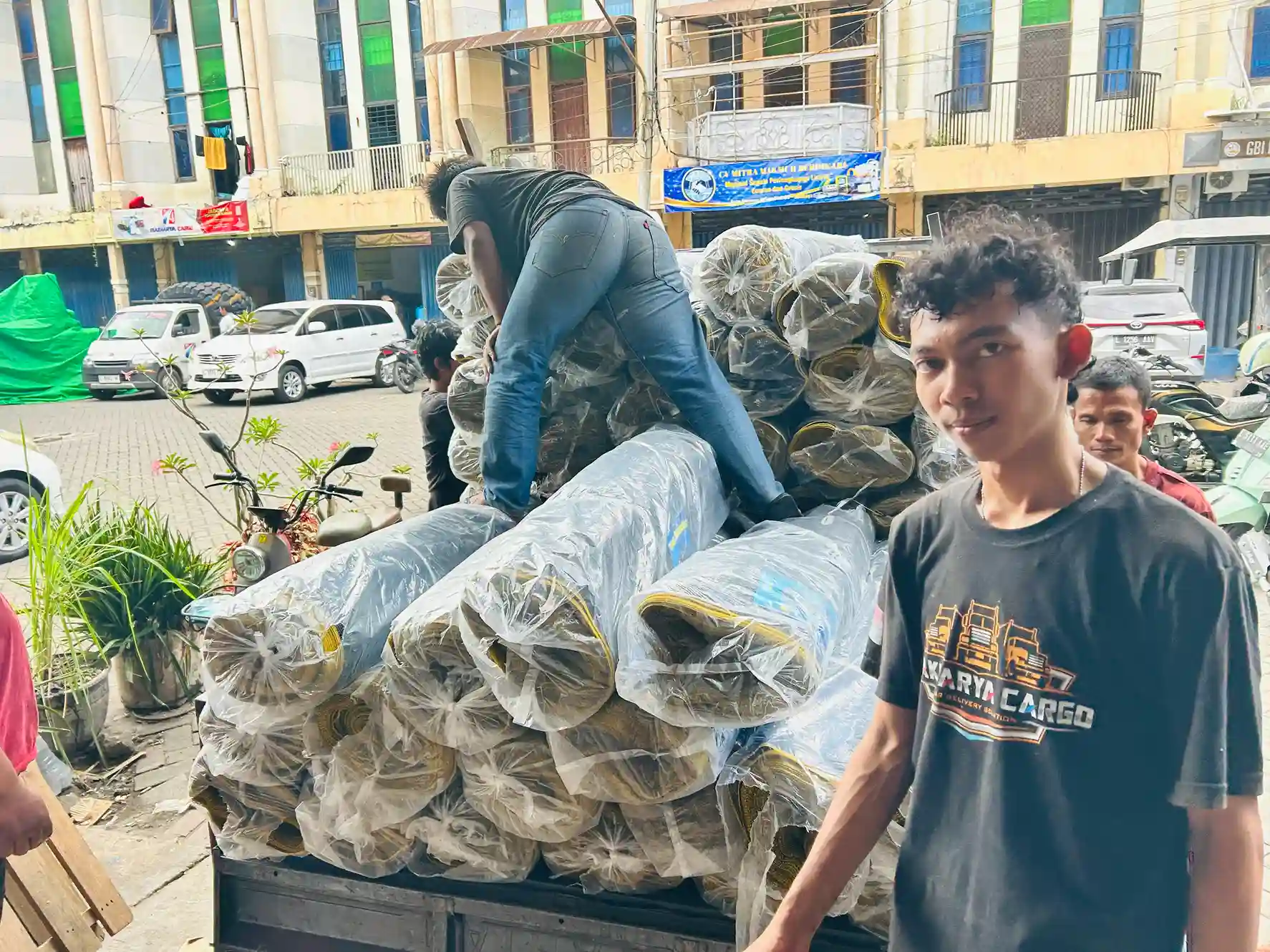 Strategi logistik ke Palopo untuk distribusi barang antar pulau yang efisien