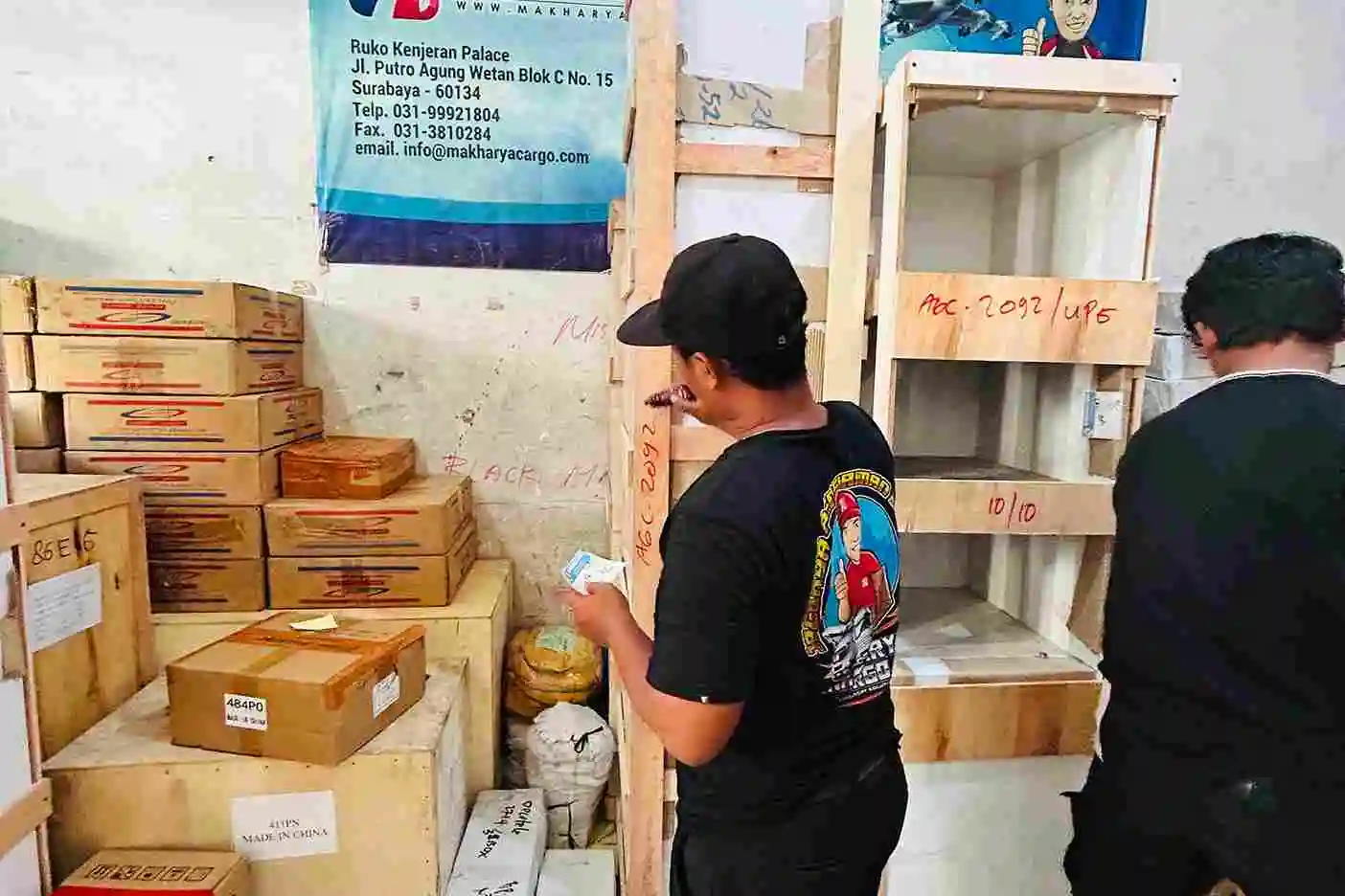 pengiriman barang supplier 
