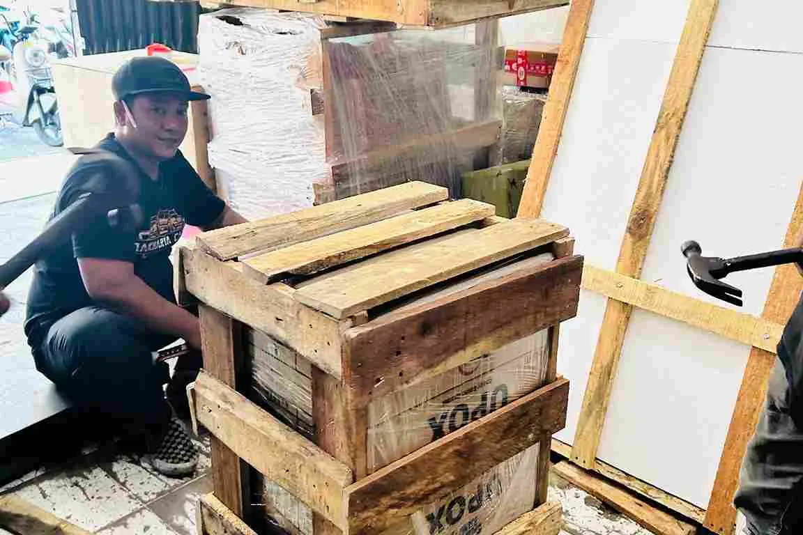 tarif cargo ke palopo