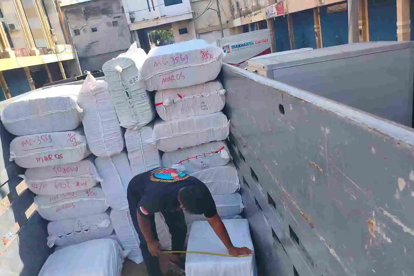 tarif kirim surabaya sigi berdasarkan berat dan volume barang