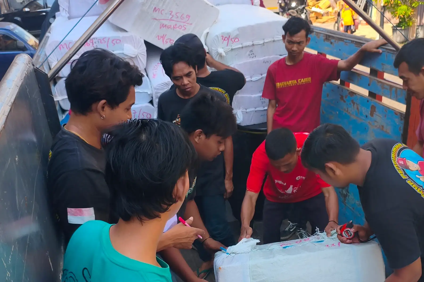 halaman tracking resi cargo Gorontalo
