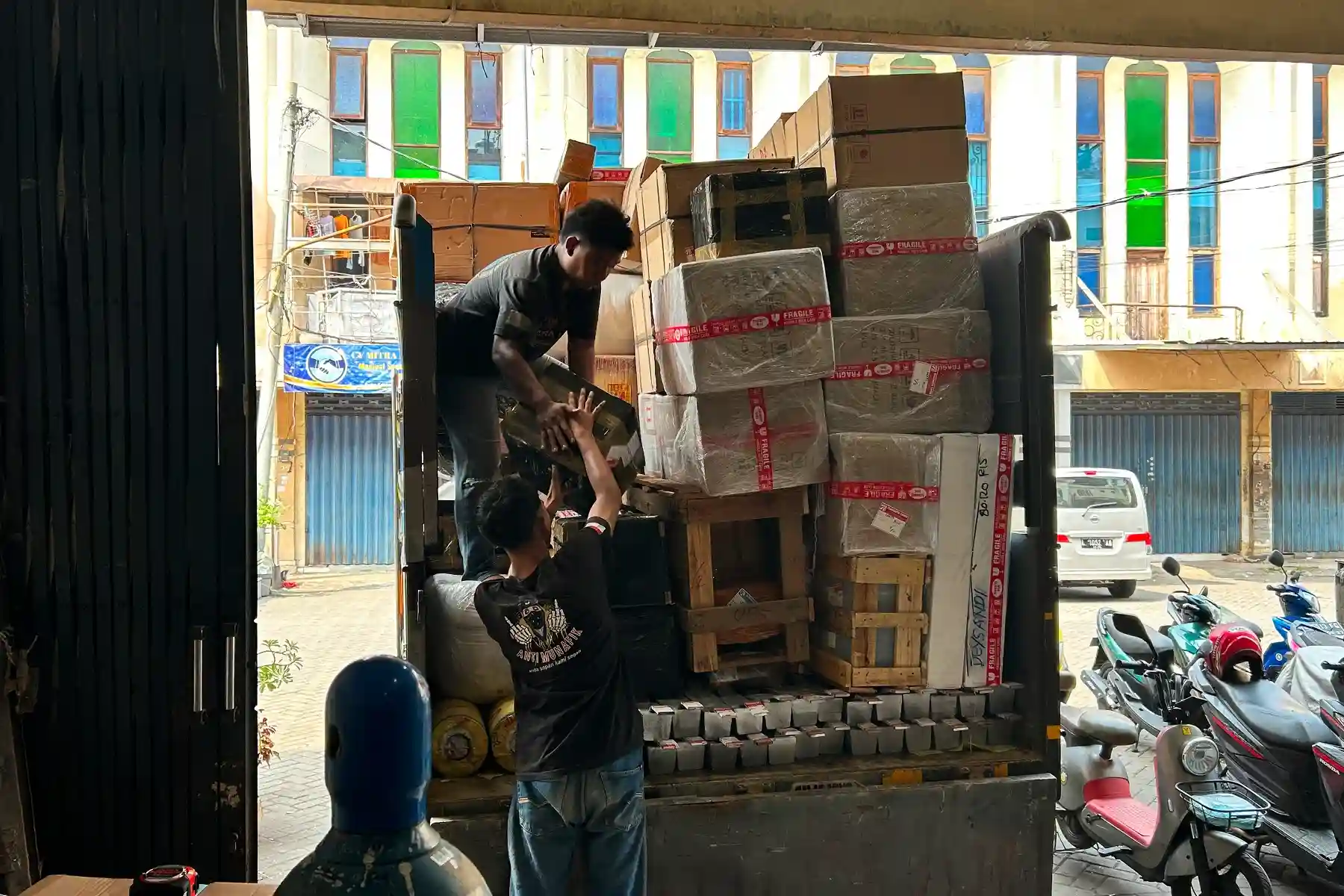 Fungsi Bubble Wrap untuk Cargo ke Manado Aman & Terpercaya 9 bubble wrap untuk pengiriman barang cargo