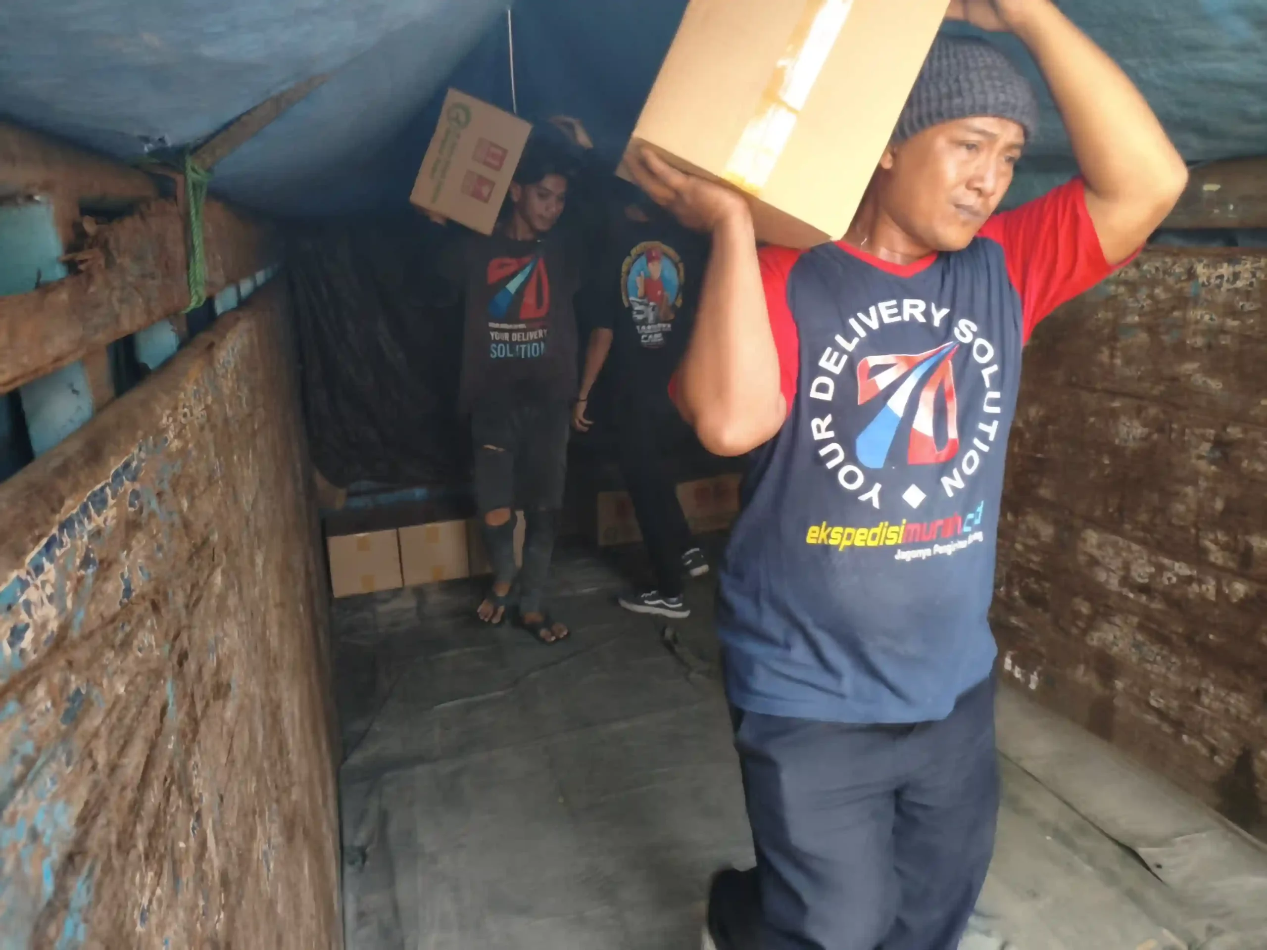 pengiriman keramik ke manado