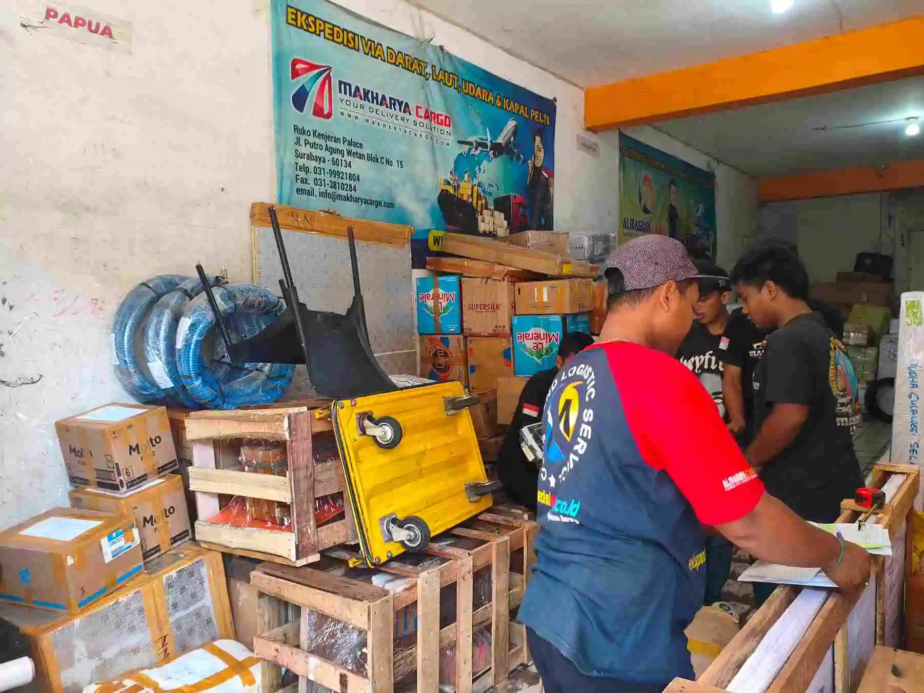 layanan cargo container Surabaya Manado