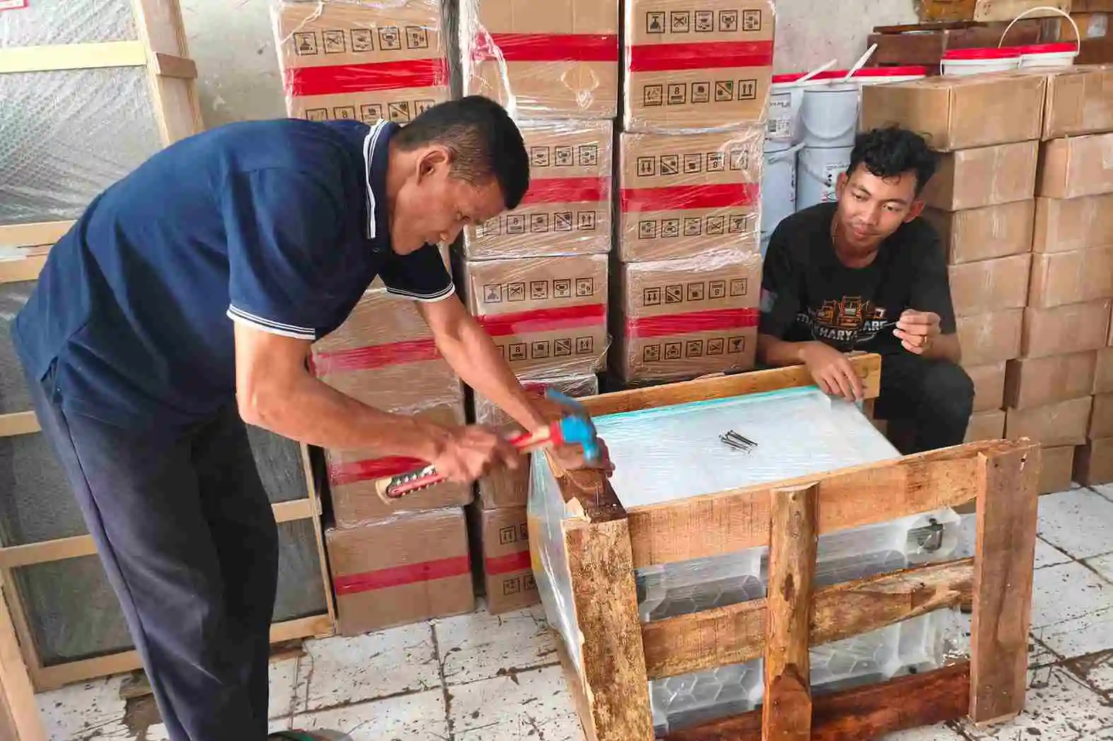 Cargo Industri ke Manado 100% Aman & Efisien untuk Proyek 8 sistem logistik industri antar pulau manado