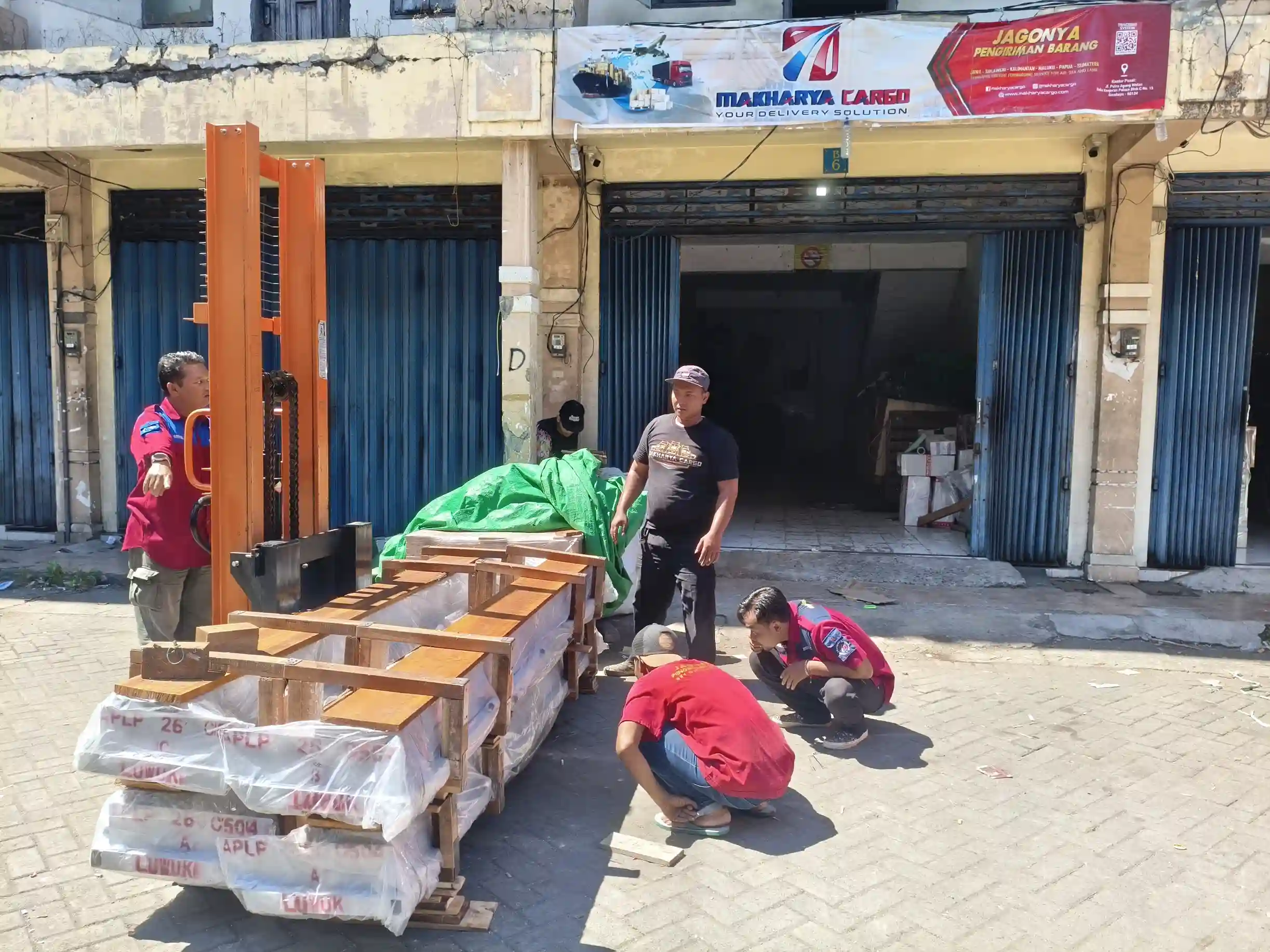 Strategi Pengiriman Barang Efisien ke Manado melalui layanan ekspedisi Manado dengan ongkir murah dan jasa cargo untuk pengiriman cepat dan aman