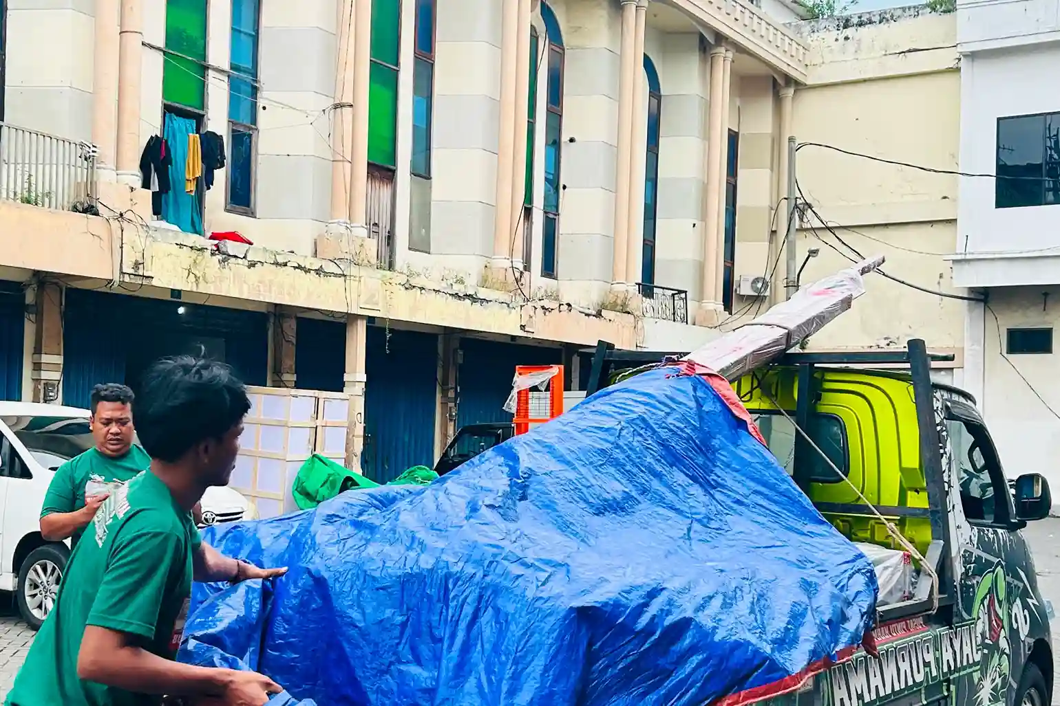 Estimasi Lama Pengiriman Surabaya Tapin Terbaru 2026 8 Estimasi waktu pengiriman Surabaya Tapin untuk barang cargo