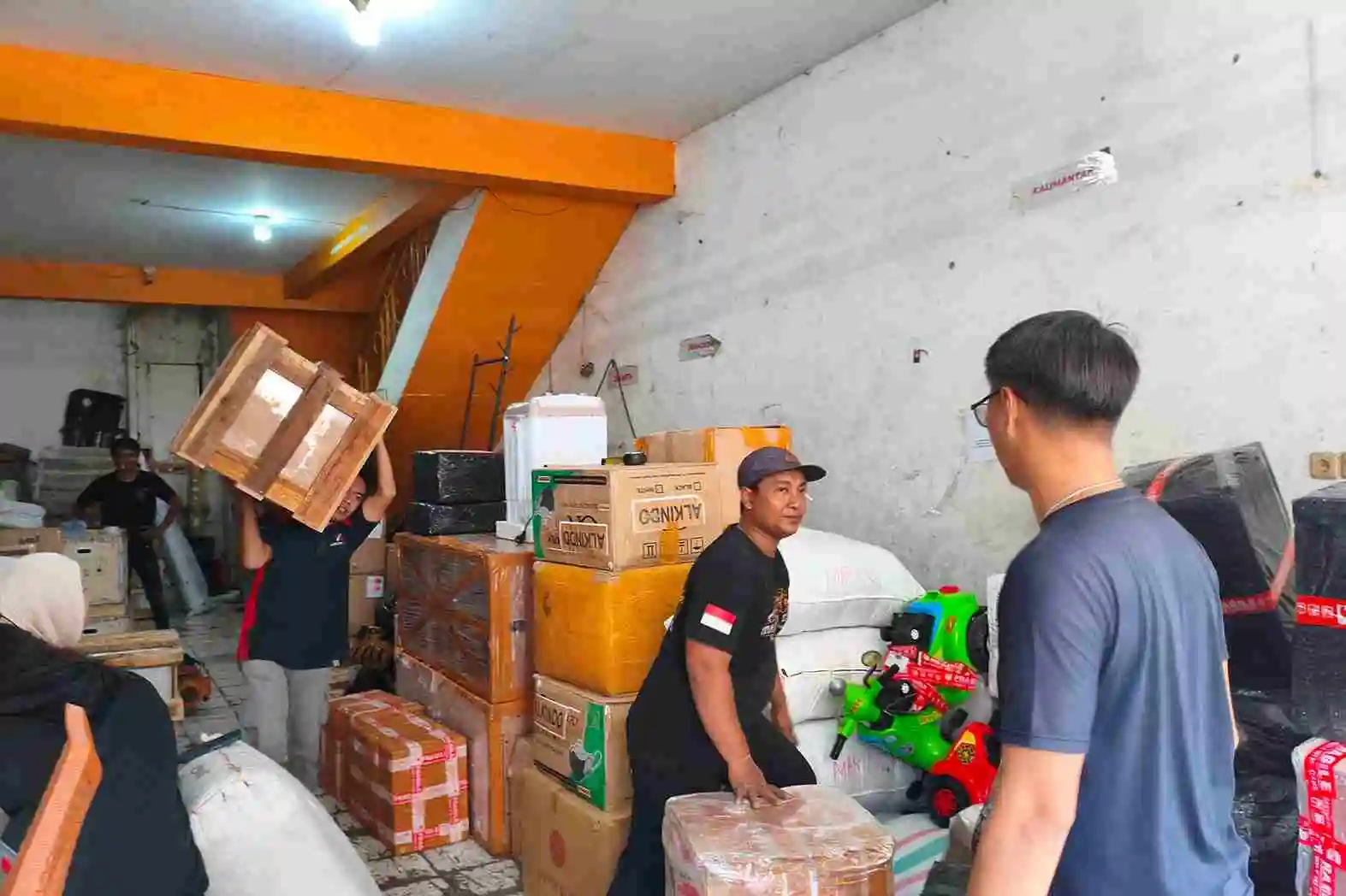 Estimasi Pengiriman Surabaya Pontianak: Durasi Kirim via Laut dan Kapal 8 Estimasi waktu Surabaya Pontianak via laut berdasarkan tahapan perjalanan dan distribusi barang