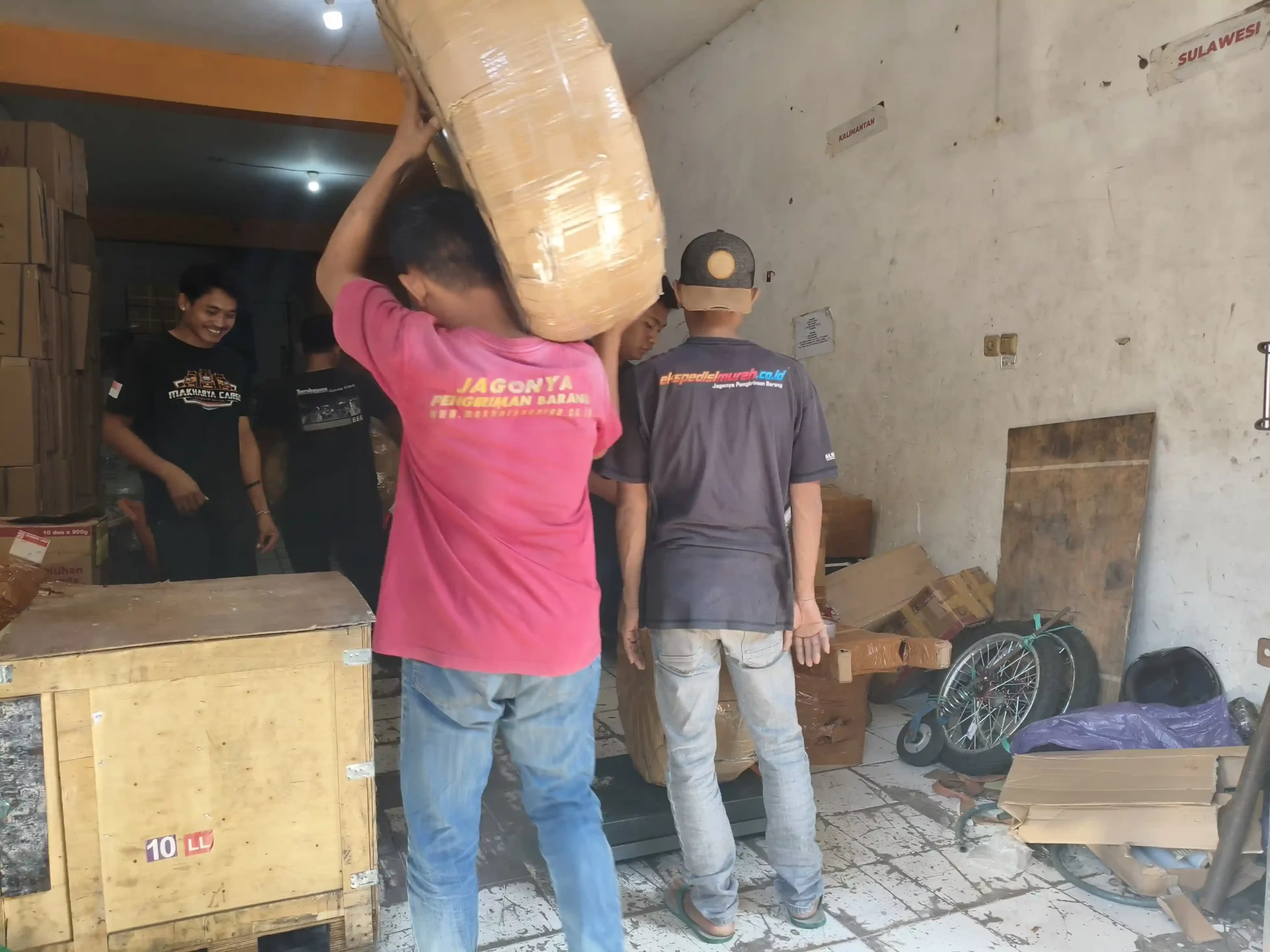 Barang Apa Saja yang Bisa Dikirim ke Namlea Menggunakan Cargo? 9 Berbagai jenis barang cargo Namlea untuk kebutuhan rumah tangga dan usaha